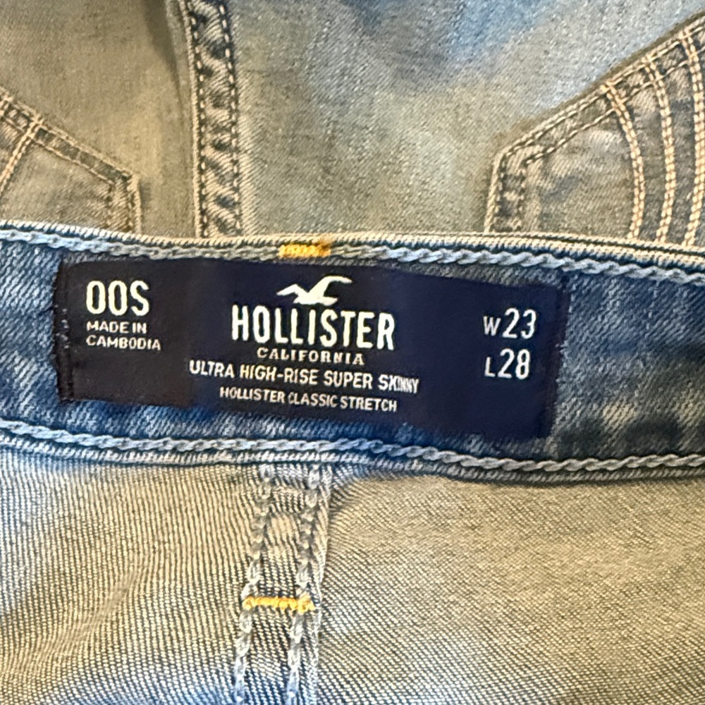 Hollister Ultra High Rise Super Skinny Jeans - Picture 3 of 5